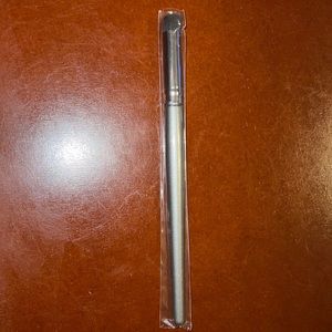 Angled concealer retailer